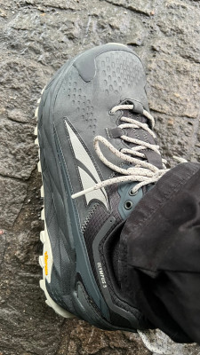 Tuotetta Altra - Olympus 5 Hike Low GTX - Vaelluskengät koskeva kuva 1 käyttäjältä Roman