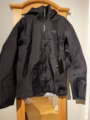 Tuotetta Arc'teryx - Beta SL Jacket - Sadetakki koskeva kuva 1 käyttäjältä Jan