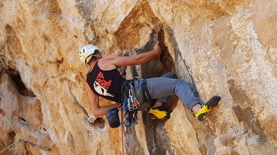 Tuotetta Beal - Tiger 10 mm Golden Dry - Yksinkertainen köysi koskeva kuva 1 käyttäjältä Guus