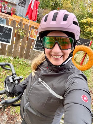 Tuotetta Castelli - Women's Squadra Stretch Jacket - Pyöräilytakki koskeva kuva 1 k&auml;ytt&auml;j&auml;lt&auml; Simone