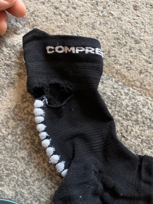 Tuotetta Compressport - Pro Racing Socks V4.0 Run High - Juoksusukat koskeva kuva 1 k&auml;ytt&auml;j&auml;lt&auml; Steven