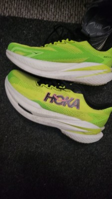 Tuotetta HOKA - Mach X 3 - Juoksukengät koskeva kuva 1 käyttäjältä Farcas
