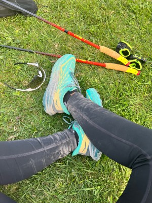 Tuotetta HOKA - Women's Speedgoat 5 - Polkujuoksukengät koskeva kuva 1 käyttäjältä Ena
