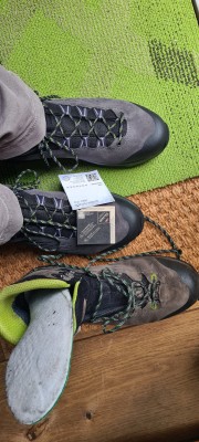 Tuotetta Lowa - Explorer II GTX Mid - Vaelluskengät koskeva kuva 1 käyttäjältä Heiden