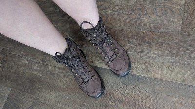 Tuotetta Lowa - Women's Renegade Evo GTX Mid - Vaelluskengät koskeva kuva 1 käyttäjältä Nick & Jantine