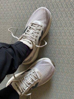 Tuotetta New Balance - Women's FuelCell Rebel V5 - Juoksukengät koskeva kuva 1 käyttäjältä Anastasiia