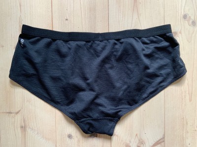 Tuotetta Odlo - Women's SUW Bottom Brief Active F-Dry Light Eco - Tekokuitualusvaatteet koskeva kuva 1 käyttäjältä Christine