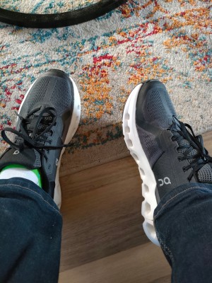 Tuotetta On - Cloudrunner 2 - Juoksukengät koskeva kuva 1 käyttäjältä Gert-Jan