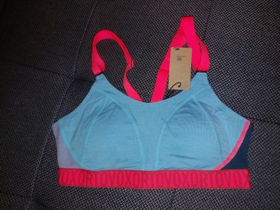 Tuotetta Ortovox - Women's 150 Essential Sports Top - Urheilurintaliivi koskeva kuva 1 käyttäjältä Nadine