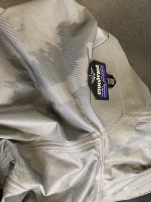 Tuotetta Patagonia - Women's Torrentshell 3L Jacket - Sadetakki koskeva kuva 1 käyttäjältä Anna