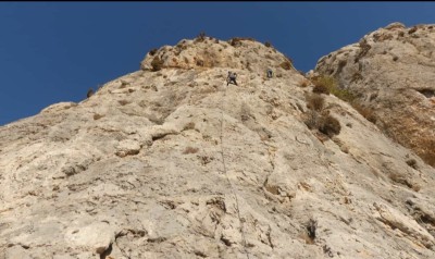 Tuotetta Petzl - Spirit Bent Gate - Jousilukitteiset sulkurenkaat koskeva kuva 1 k&auml;ytt&auml;j&auml;lt&auml; Siegfried