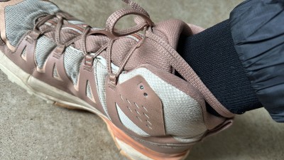 Tuotetta Salomon - Women's X Ultra 360 Edge Mid GTX - Vaelluskengät koskeva kuva 1 käyttäjältä Maike