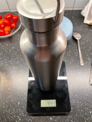 Tuotetta Stoic - HeladagenSt. Insulated Stainless Steel Bottle 1L - Eristetty pullo koskeva kuva 1 käyttäjältä André