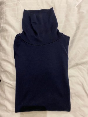 Tuotetta Stoic - Women's Merino240 BengtSt. Turtle Neck - Merinovilla-alusvaatteet koskeva kuva 1 k&auml;ytt&auml;j&auml;lt&auml; Irina