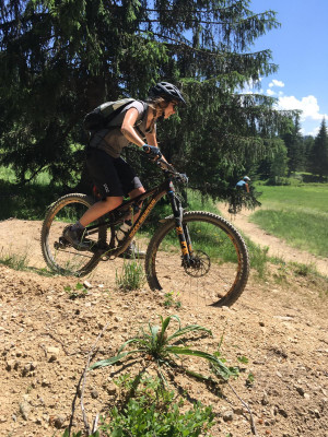 Tuotetta Under Armour - Women's Tech SSV Solia - Tekninen paita koskeva kuva 1 k&auml;ytt&auml;j&auml;lt&auml; Eva